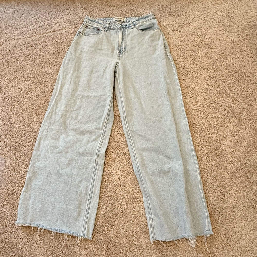 Abercrombie Curve Love Crop Wide Leg High Rise Jeans
